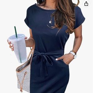 Flattering #waist-cinching #navy jersey dress